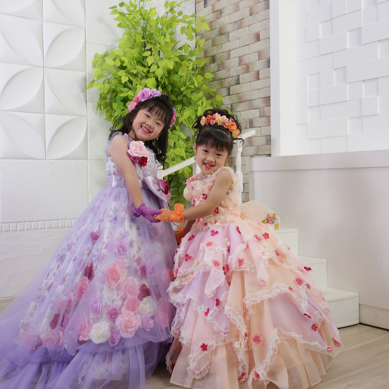 レンタル＆フォトスタジオの光翔　茨城県鉾田市　七五三の写真ギャラリー　姉妹でドレスを着た写真