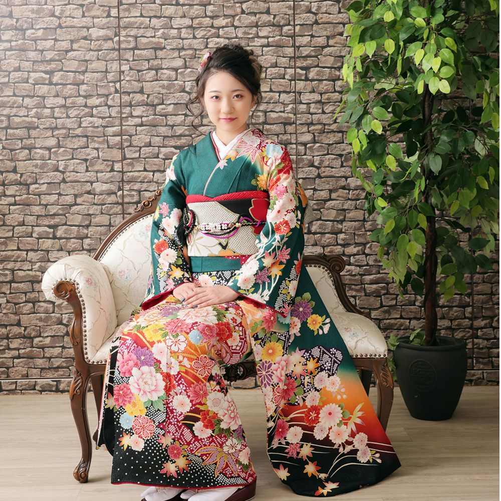 レンタル＆フォトスタジオの光翔　茨城県鉾田市　成人式の着物を着た女性の写真
